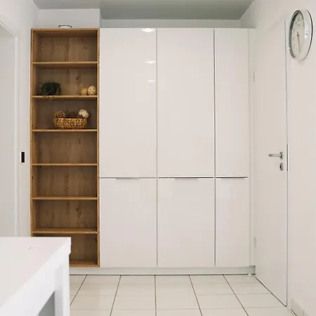 Apartment Mit Balkon, Küche&waschmaschine An Der Whu Vallendar