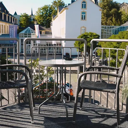Mit Balkon, Kueche & Waschmaschine An Der Whu Vallendar
