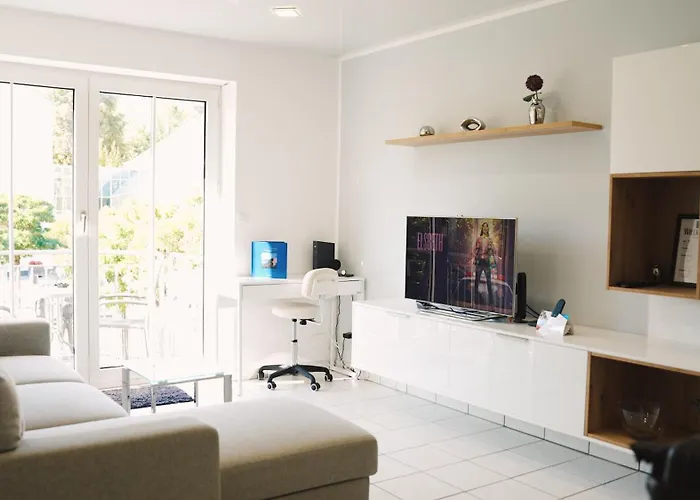 דירה Mit Balkon, Kueche & Waschmaschine An Der Whu *