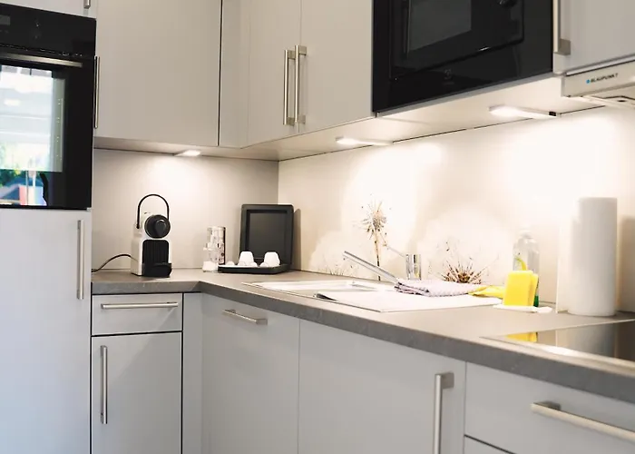 Mit Balkon, Kueche & Waschmaschine An Der Whu דירה